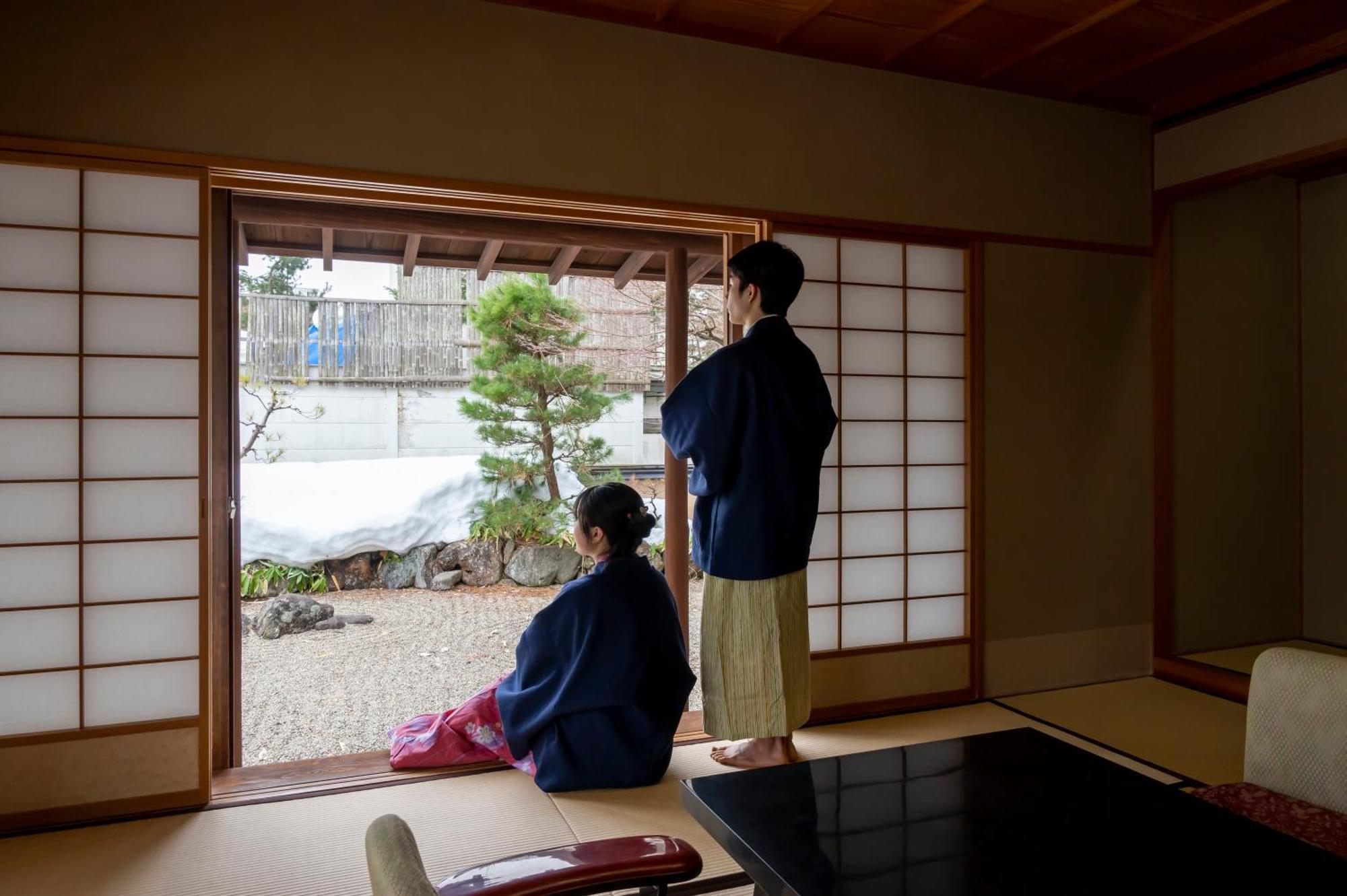 Senkeien Tsukioka Hotel Kaminoyama Exterior foto